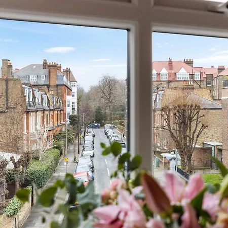 Bright & Cosy Gem ~ Battersea Park View ~ King Bed Apartamento Londres Exterior foto