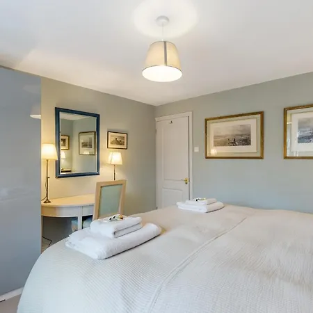 Bright & Cosy Gem ~ Battersea Park View ~ King Bed Apartamento Londres Exterior foto