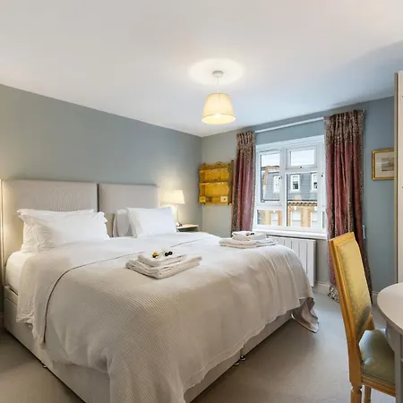 Bright & Cosy Gem ~ Battersea Park View ~ King Bed Apartamento Londres Exterior foto