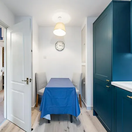 Bright & Cosy Gem ~ Battersea Park View ~ King Bed Apartamento Londres Exterior foto