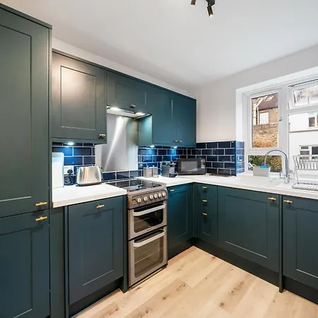 Bright & Cosy Gem ~ Battersea Park View ~ King Bed Apartamento Londres Exterior foto