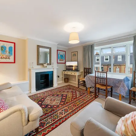 Bright & Cosy Gem ~ Battersea Park View ~ King Bed Apartamento Londres Exterior foto