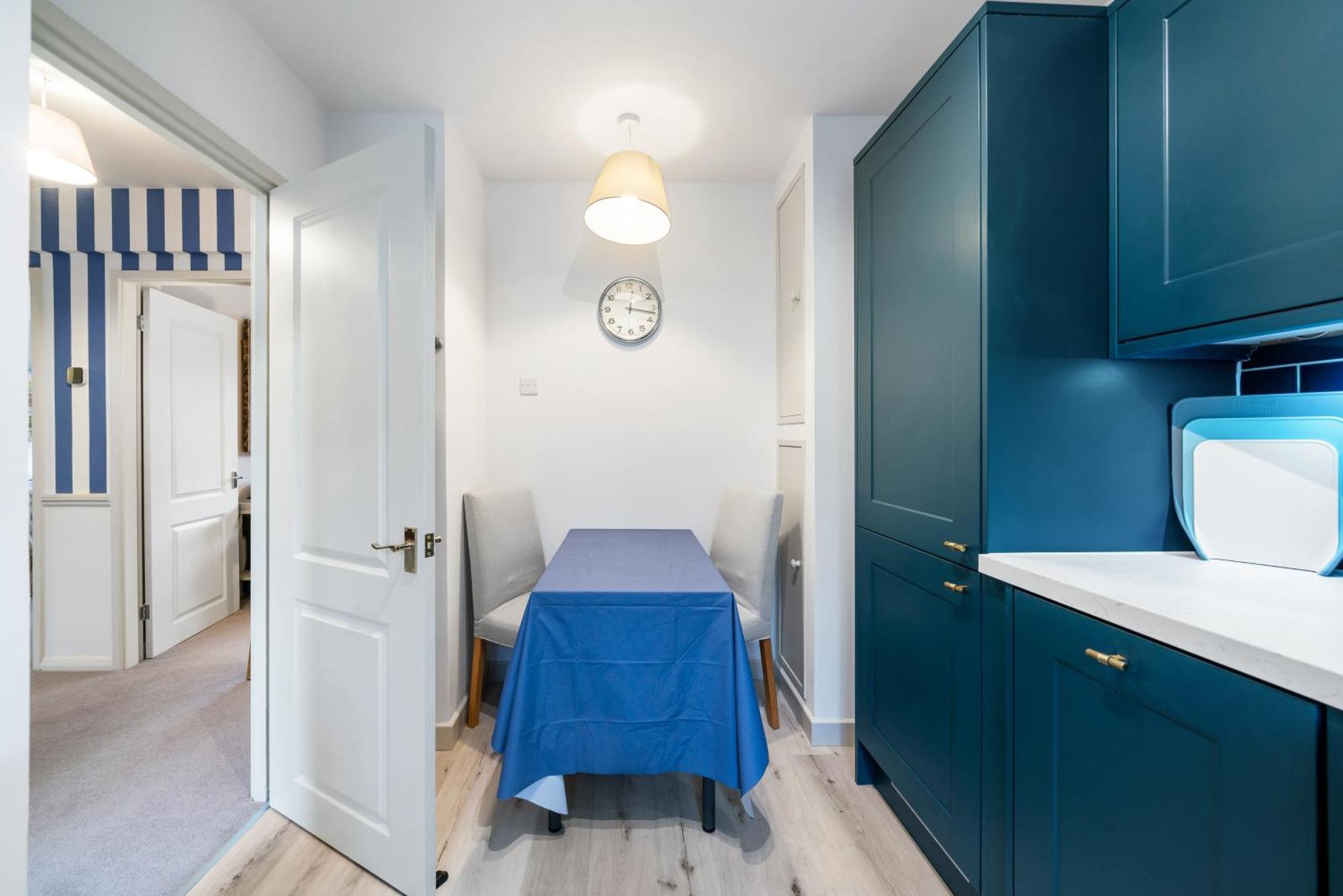Bright & Cosy Gem ~ Battersea Park View ~ King Bed Londra