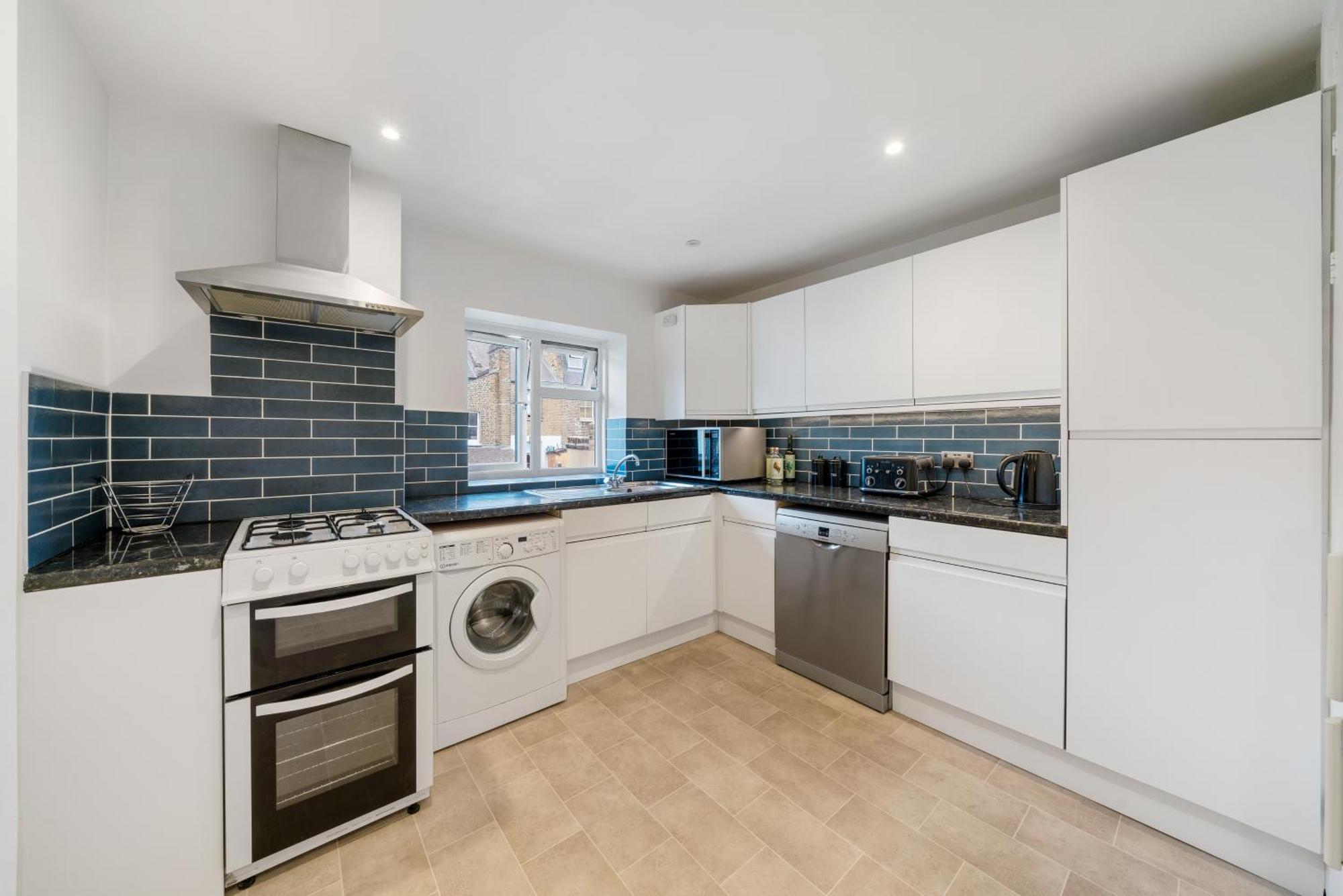 Bright & Cosy Gem ~ Battersea Park View ~ King Bed Appartamento Londra