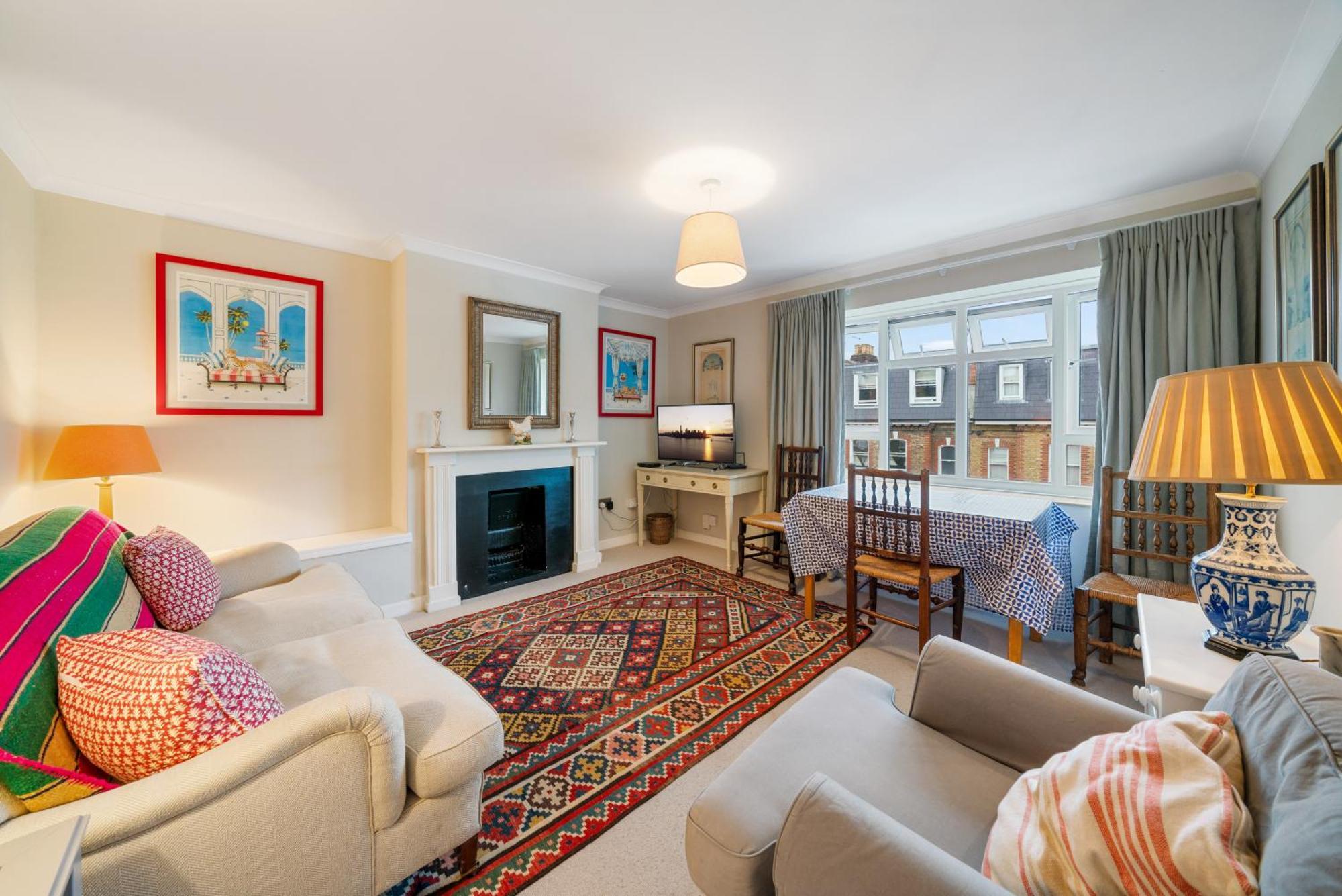 Bright & Cosy Gem ~ Battersea Park View ~ King Bed Londra