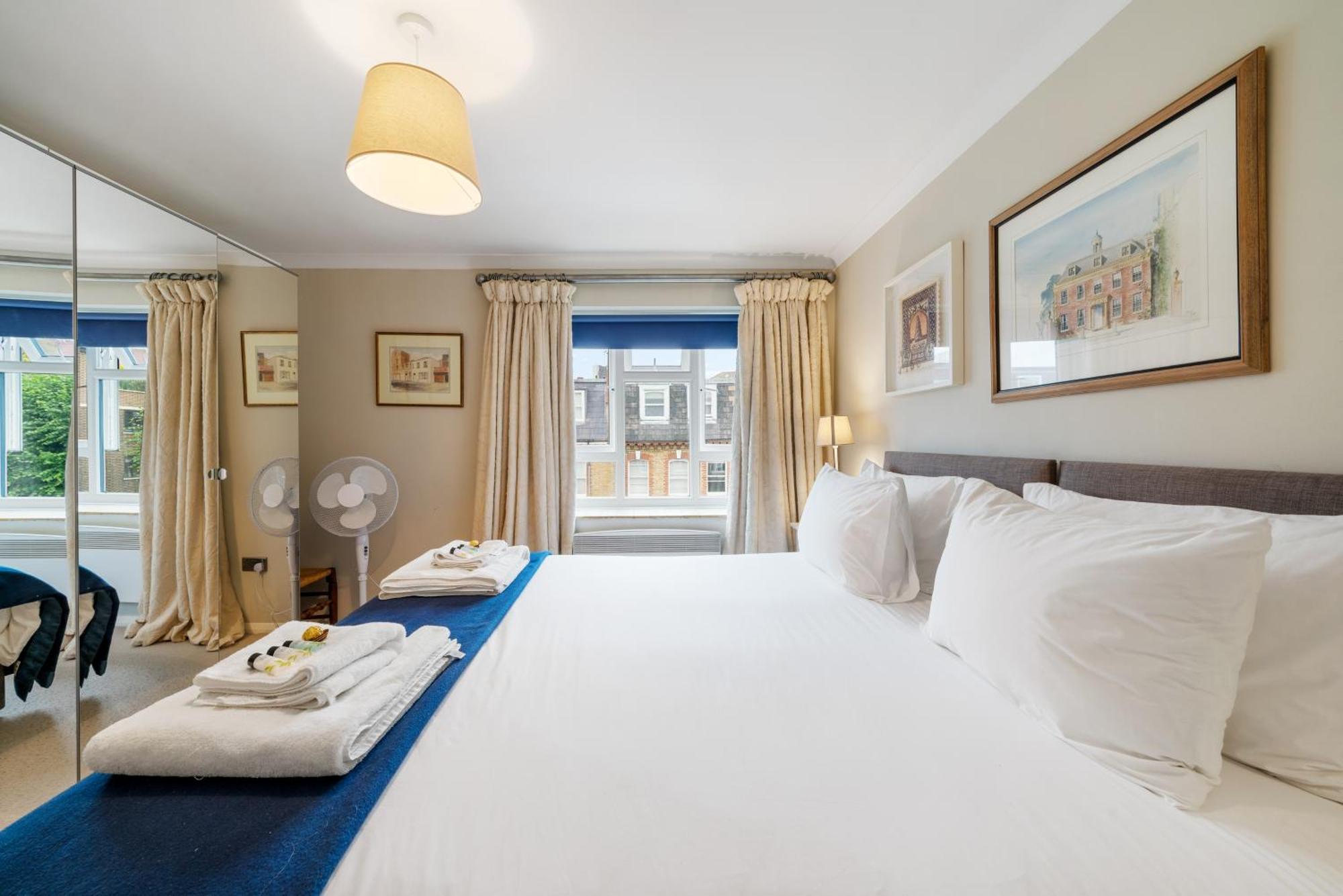 Bright & Cosy Gem ~ Battersea Park View ~ King Bed Appartamento